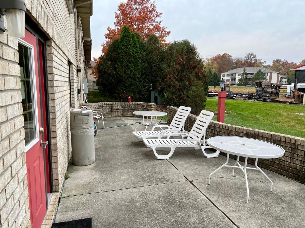 Express Inn & Suites Decatur Экстерьер фото