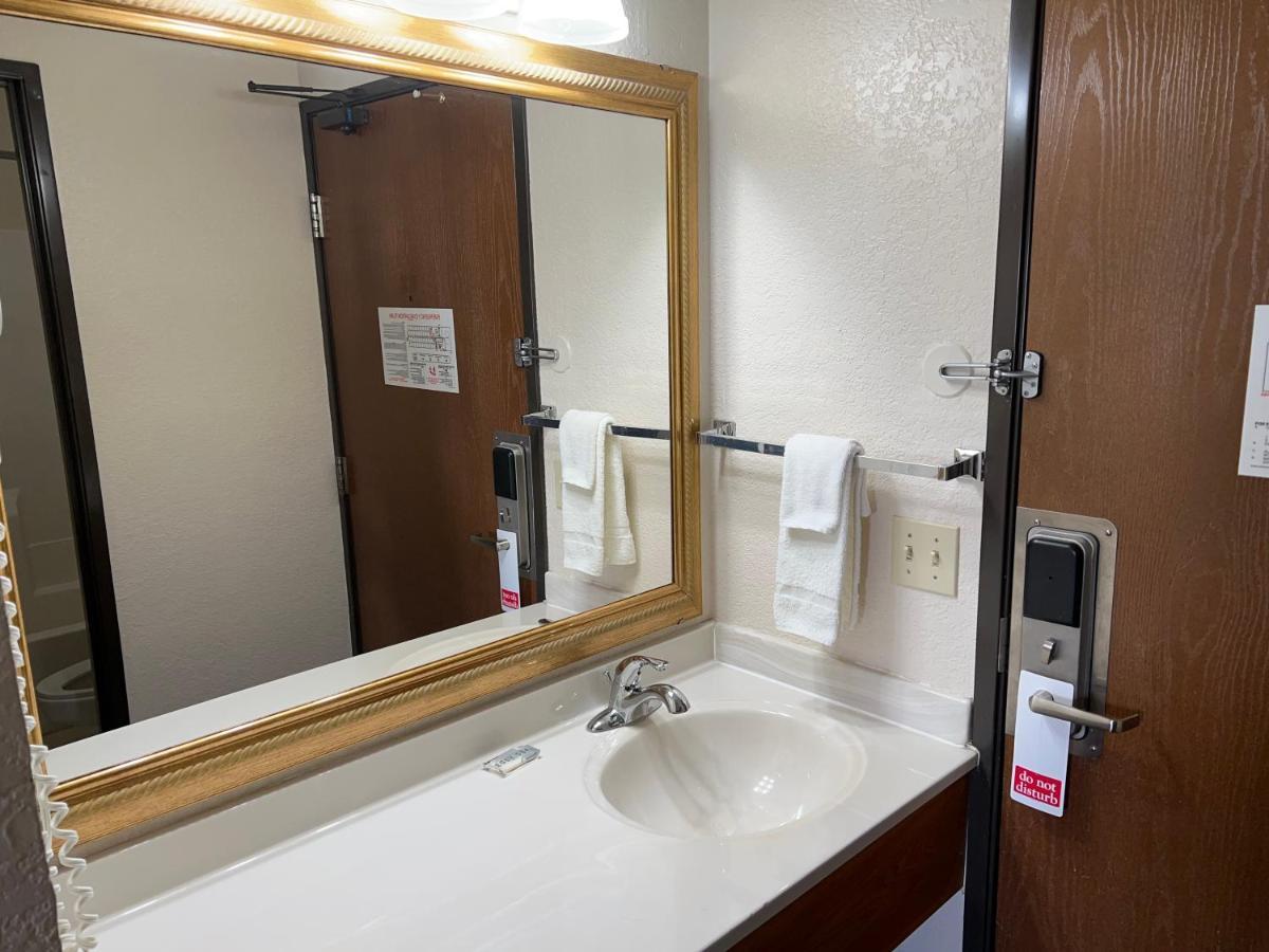 Express Inn & Suites Decatur Экстерьер фото
